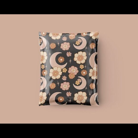Poly mailers  - Picture 7 of 15